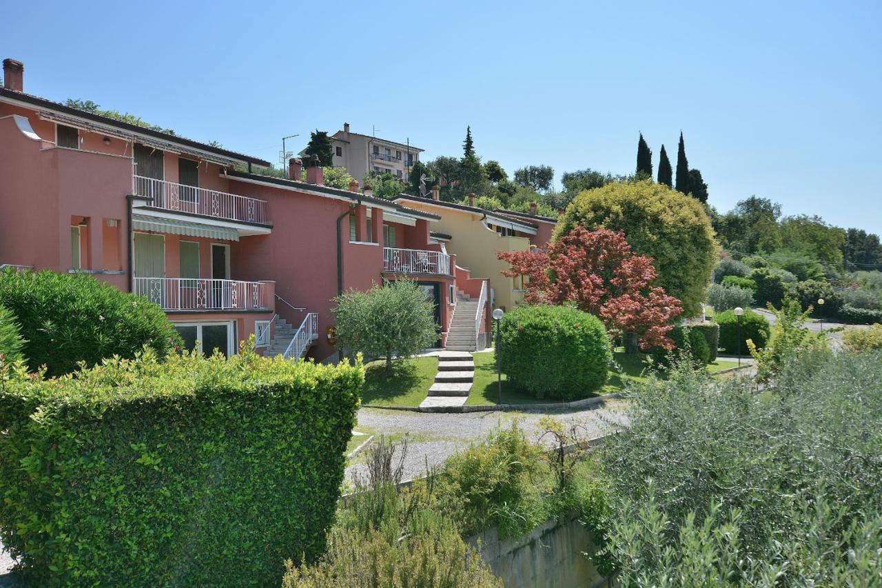 Apartment Joan Miro With Pool Bardolino Dış mekan fotoğraf