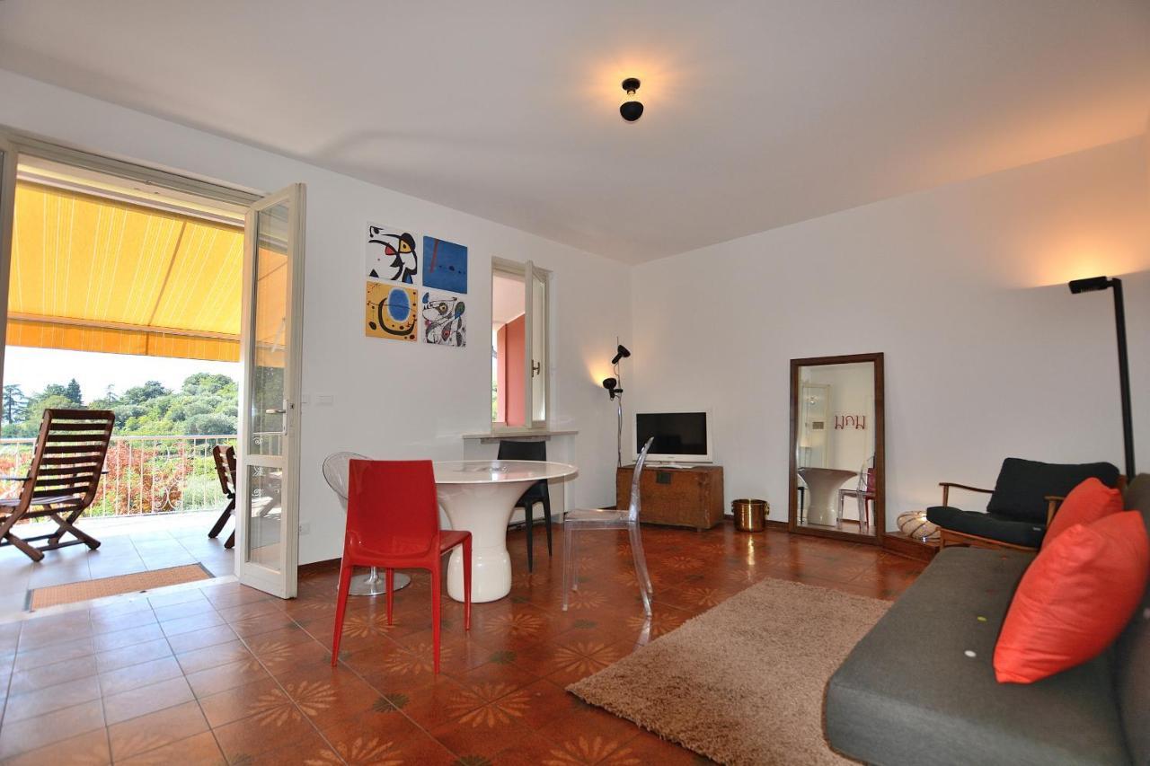 Apartment Joan Miro With Pool Bardolino Dış mekan fotoğraf