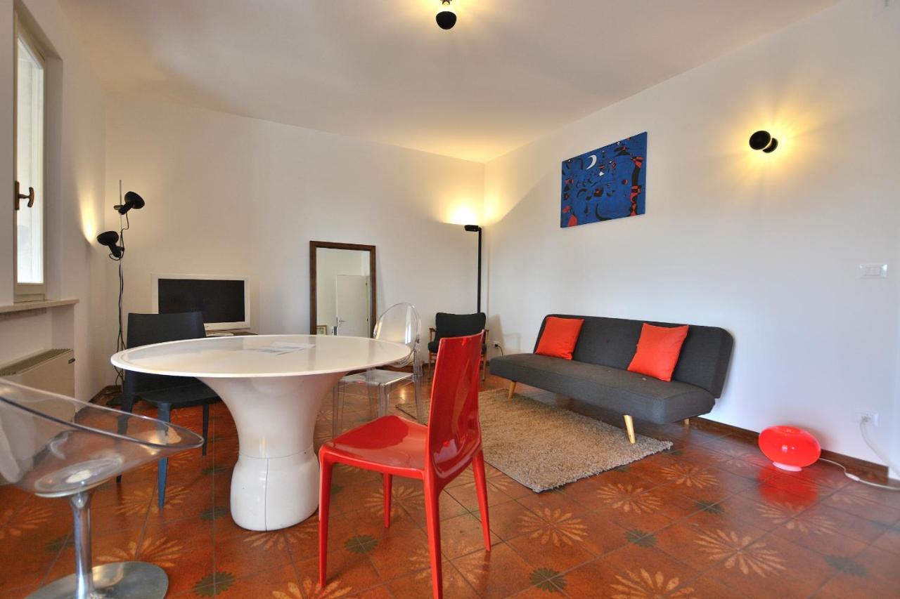 Apartment Joan Miro With Pool Bardolino Dış mekan fotoğraf
